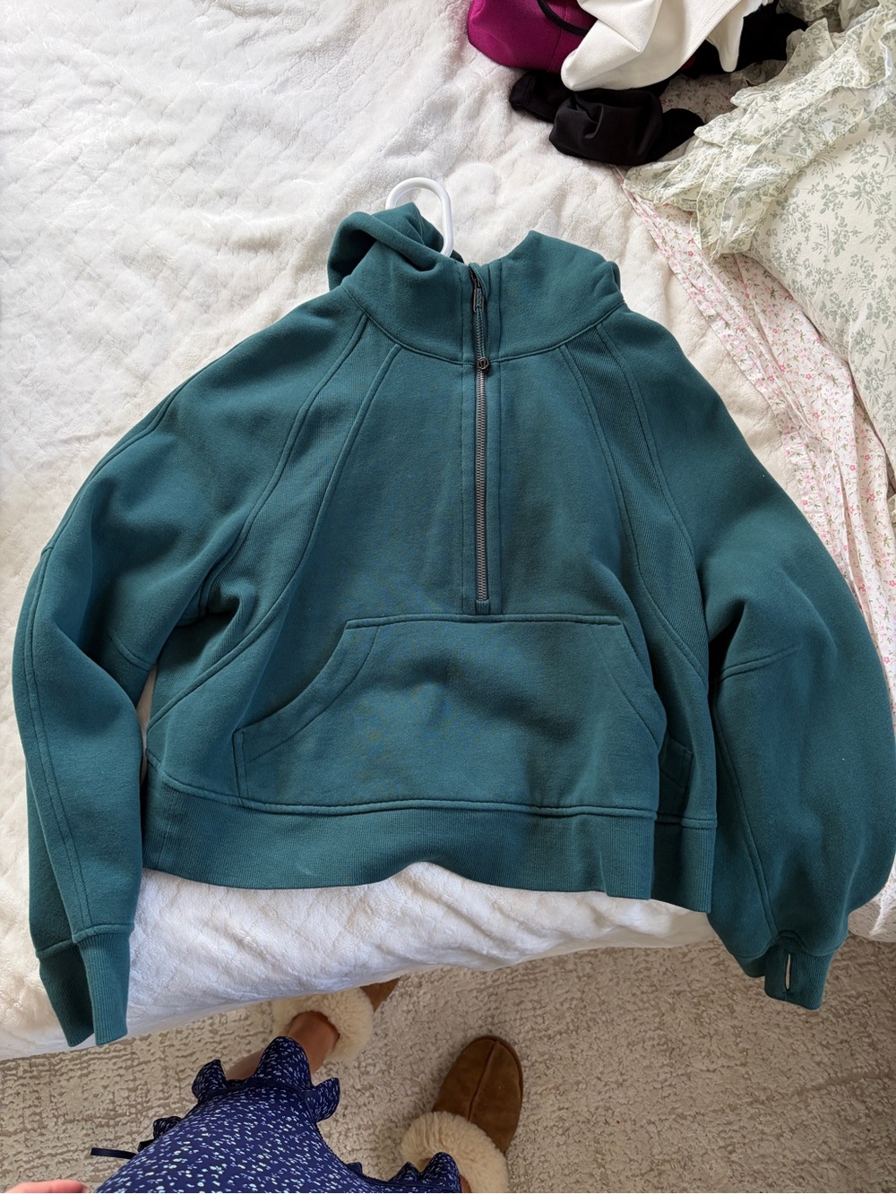 Lululemon forest green half zip scuba XSmall/ small